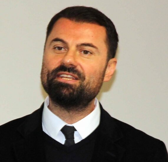 Ahmet Özbek