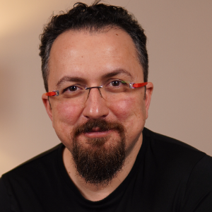Uzm. Dr. Kerem Dündar